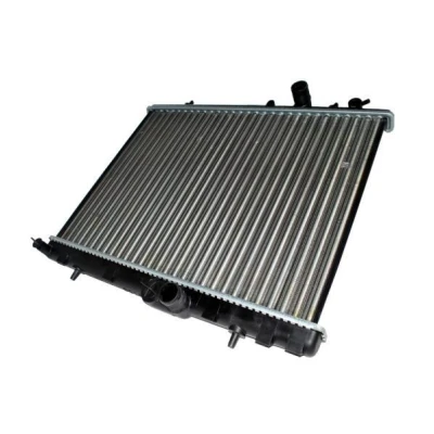 Kuva THERMOTEC D7P010TT Jäähdytin ajoneuvoille ilmastointilaitteella tai ilman 549 380 26 Käsivaihteisto Jäähdytysrivat mekaan. kiinnitetyt