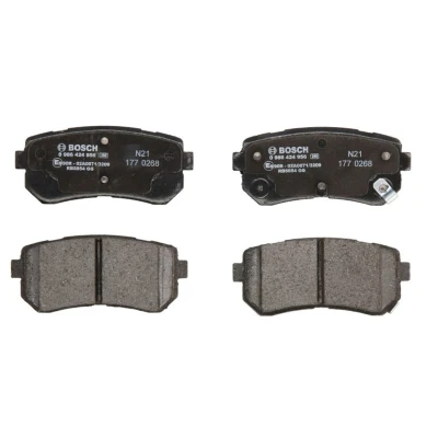 Kuva BOSCH 0 986 424 956 Jarrupalat Low Metallic akustisella kulumavaroittimella Huudonvaimennuspellillä, asennusohjeella HYUNDAI: Creta I SUV, Kona SUV