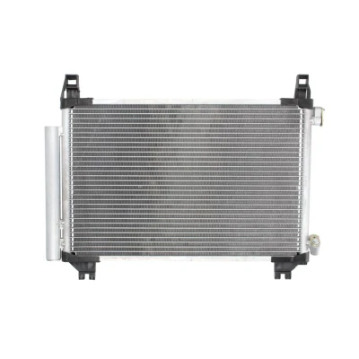 Kuva THERMOTEC KTT110504 Ilmastoinnin Lauhdutin Vedenerottimella 498 337 16 TOYOTA: Yaris II Hatchback, III Hatchback