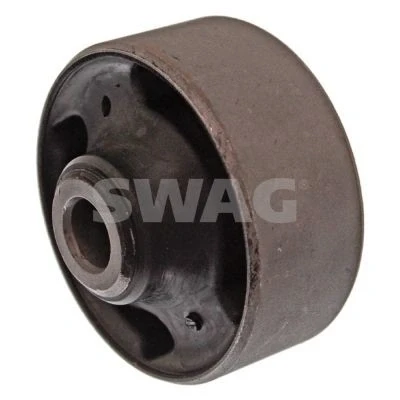 Kuva SWAG 13 94 1552 Tukivarren Hela Etuakseli, vasen, Takana, Alla, oikea Kumimetallilaakeri CHEVROLET: Aveo / Kalos Hatchback