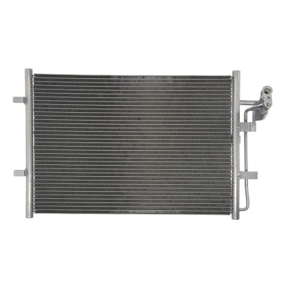 Kuva THERMOTEC KTT110595 Ilmastoinnin Lauhdutin Vedenerottimella 567 x 345 16 mm MAZDA: 3 Sedan