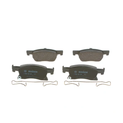 Kuva BOSCH 0 986 424 332 Jarrupalat Low Metallic kulumisanturilla OPEL: Astra K Hatchback, Sports Tourer