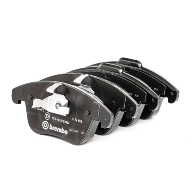 Kuva BREMBO P 24 076 Jarrupalat Ilman kulumisenilmaisinta Männän lukoilla tarvikkeita VOLVO: V70 3, V60 I, XC70 II Farmari, FORD: MONDEO 4 Turnier