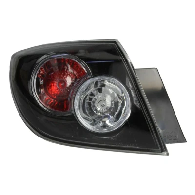 Kuva TYC 11 11804 01 2 Takavalot Vasen Uloin osa Musta Ilman lampun kantaa MAZDA: 3 Hatchback