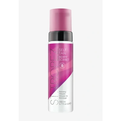 Kuva St. Tropez Self Tan Berry Sorbet Bronzing Mousse