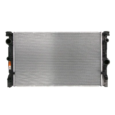 Kuva NRF 550365 Jäähdytin Alumiini 631mm 384mm 26mm Jäähdytysrivat juotetut