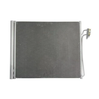 Kuva THERMOTEC KTT110674 Ilmastoinnin Lauhdutin Vedenerottimella 648 x 561 16 mm LAND ROVER: Range Rover 3