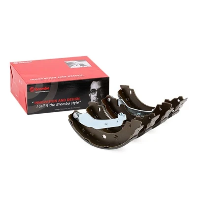 Kuva BREMBO S 68 523 Jarrukengät 203 37 Seisontajarrukahvalla DACIA: Sandero I, RENAULT: Clio 4