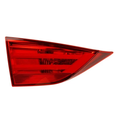 Kuva MAGNETI MARELLI 715104141000 Takavalot Vasen Sisä osa polttimoilla Lampun kannalla BMW: X1