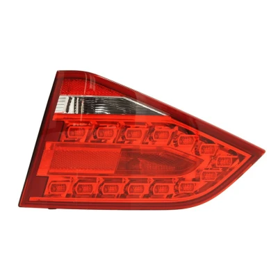 Kuva HELLA 2TP 010 086 101 Takavalot Oikea Sisä osa LED, P21W, W16W 12 Lasinkirkas, Punainen ilman polttimoita Lampun kannalla AUDI: A4 B8 Sedan