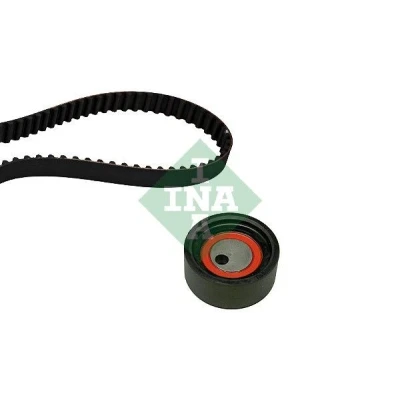 Kuva INA 530 0517 10 Jakohihnasarja 95 SUZUKI: Vitara I SUV, SUV Cabriolet
