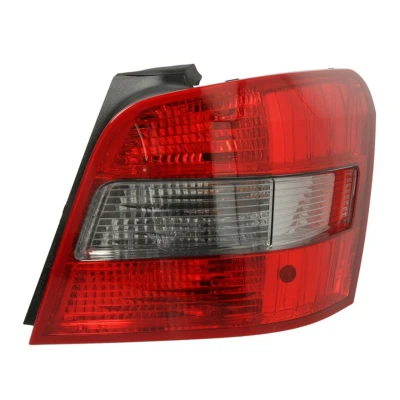 Kuva ULO 1056002 Takavalot Oikea Lampun kannalla MERCEDES BENZ: GLK