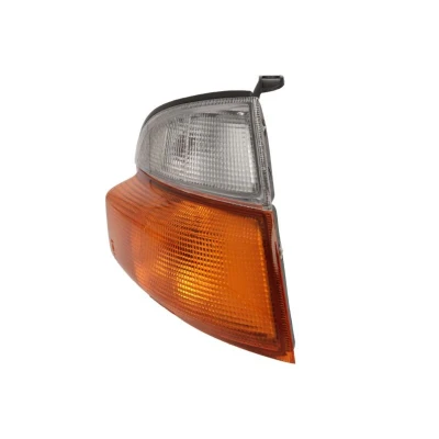 Kuva TYC 18 5615 05 2 Vilkku Oranssi Eteen, oikea Lampun kannalla TOYOTA: Hiace 4 Kasten, Bus
