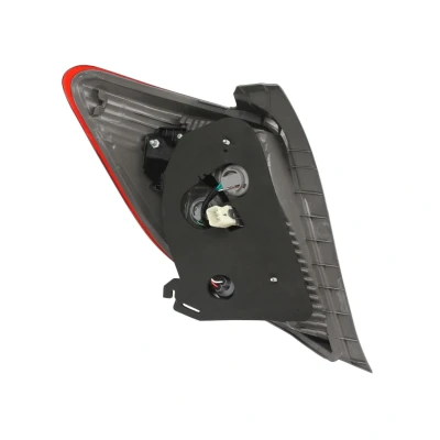 Kuva TYC 11 12227 05 2 Takavalot Oikea Lampun kannalla TOYOTA: Yaris III Hatchback