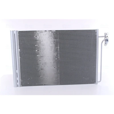 Kuva NISSENS 940045 Ilmastoinnin Lauhdutin Vedenerottimella Alumiini 650 R 134a LAND ROVER: Range Rover 3