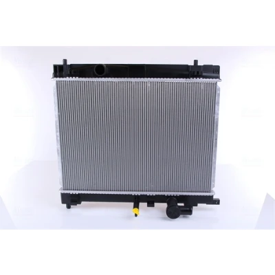 Kuva NISSENS 646859 Jäähdytin Alumiini 350 478 16 Jäähdytysrivat juotetut TOYOTA: Yaris II Hatchback