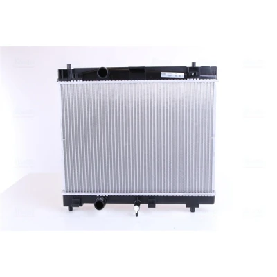 Kuva NISSENS 64671A Jäähdytin Alumiini 350 488 16 Jäähdytysrivat juotetut TOYOTA: Yaris II Hatchback