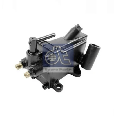 Kuva Kippipumppu, ohjaamo DT Spare Parts 4.62150