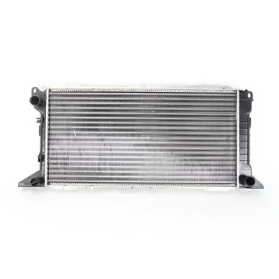 Kuva THERMOTEC D7G029TT Jäähdytin 359 706 42 Käsivaihteisto Jäähdytysrivat mekaan. kiinnitetyt