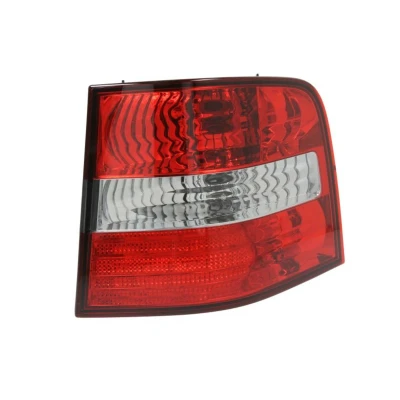Kuva MAGNETI MARELLI 714028190801 Takavalot Oikea Uloin osa Lampun kannalla