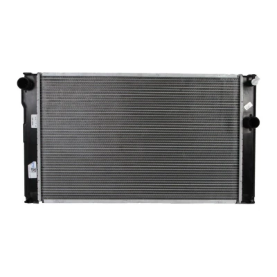 Kuva NRF 53926 Jäähdytin Alumiini 600 370 16 asennusosilla Jäähdytysrivat juotetut TOYOTA: Auris Hatchback, Farmari