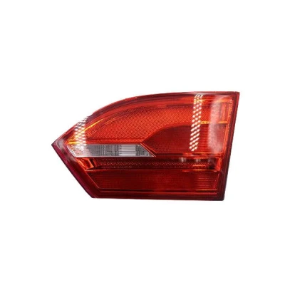Kuva DPA 89451052602 Takavalot Oikea VOLKSWAGEN: Jetta 4