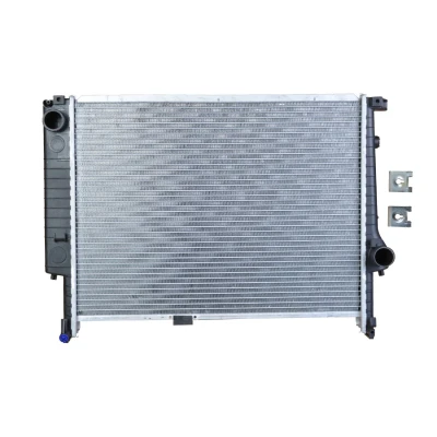 Kuva NRF EASY FIT 58117 Jäähdytin Alumiini 551 405 42 Männän lukoilla Jäähdytysrivat juotetut BMW: 3 Coupe, Sedan, Cabriolet