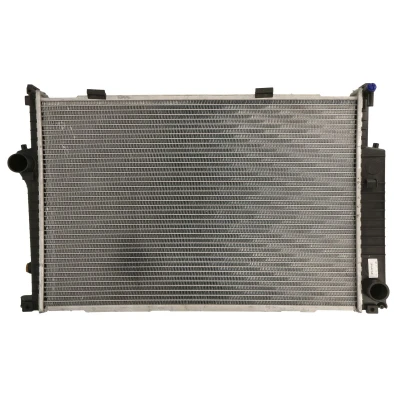 Kuva NRF EASY FIT 507620 Jäähdytin Alumiini 650 425 42 Männän lukoilla Jäähdytysrivat juotetut BMW: 5 Sedan, Touring