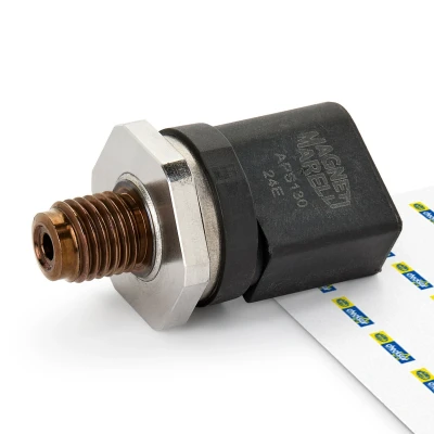Kuva MAGNETI MARELLI 215810015000 Tunnistin Polttoaine Paine MERCEDES BENZ: E sarja Sedan, ML sarja, Vito Bussi, VOLKSWAGEN: LT 28 46 2 Kasten