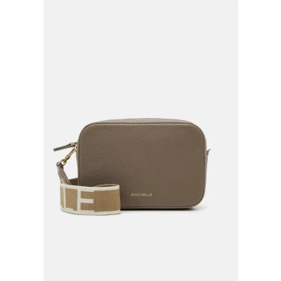 Kuva Coccinelle TEBE Olkalaukku, Koko: One Size, Warm taupe