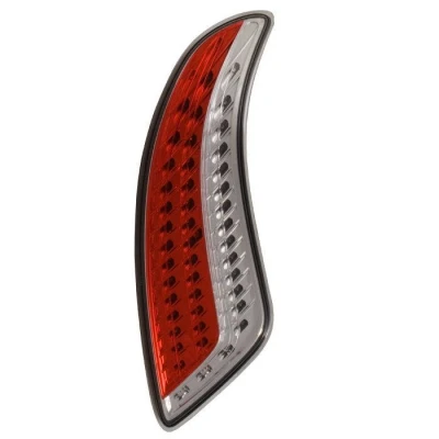 Kuva OLSA 1.04.106.00 Takavalot Oikea LED Lampun kannalla