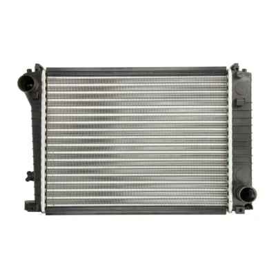 Kuva THERMOTEC D7B030TT Jäähdytin Alumiini Autoihin ilman ilmastointilaitetta 440 322 34 Käsivaihteisto Jäähdytysrivat mekaan. kiinnitetyt BMW: 3 Sedan