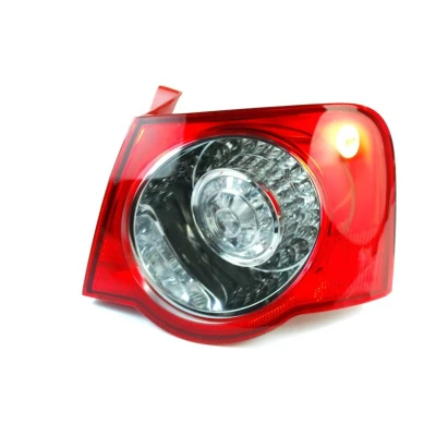 Kuva MAGNETI MARELLI 714027570811 Takavalot Oikea Uloin osa Lampun kannalla VOLKSWAGEN: Passat B6 Sedan