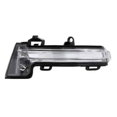 Kuva VEMO V10 84 0105 Vilkku Lasinkirkas Oikea LED SKODA: Octavia 3 Combi