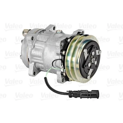Kuva VALEO 813037 Ilmastoinnin Kompressori SD7H15 24 PAG 46 R 134a kompressoriöljyllä