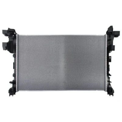 Kuva THERMOTEC D7X112TT Jäähdytin Alumiini 748 468 26 Käsivaihteisto Jäähdytysrivat juotetut