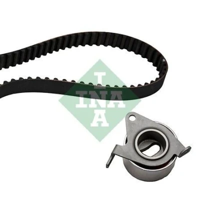 Kuva INA 530 0326 10 Jakohihnasarja 93 DAIHATSU: CHARADE 3 Stufenheck