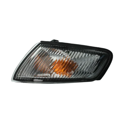 Kuva TYC 18 5490 05 2 Vilkku Lasinkirkas Eteen, vasen Lampun kannalla MAZDA: 626 V Sedan