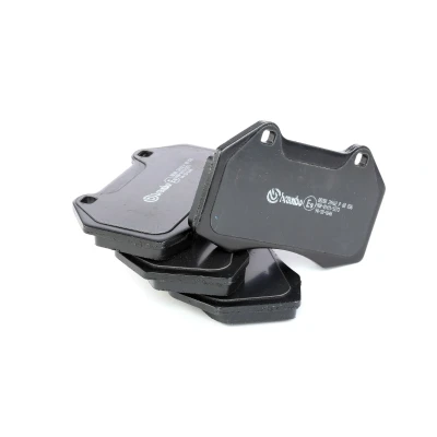Kuva BREMBO P 68 036 Jarrupalat Ilman kulumisenilmaisinta tarvikkeita RENAULT: CLIO 3, MEGANE 2, 3 Coupe