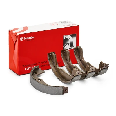 Kuva BREMBO S 59 521 Käsijarrukengät OPEL: Vectra B Sedan, Omega CC, SAAB: 900 II Hatchback, Cabriolet, 9 3 Hatchback