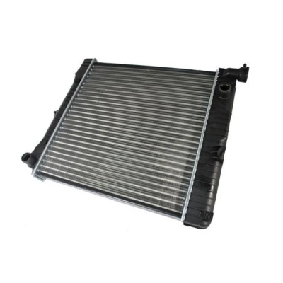 Kuva THERMOTEC D7M001TT Jäähdytin Muovi, Alumiini Autoihin ilman ilmastointilaitetta 474 530 33 Käsivaihteisto Jäähdytysrivat mekaan. kiinnitetyt